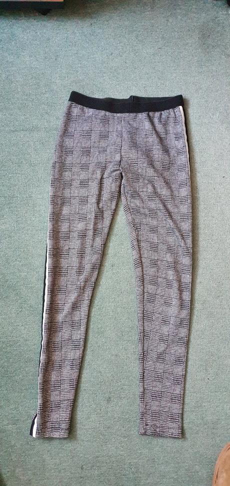 Leginy, 152