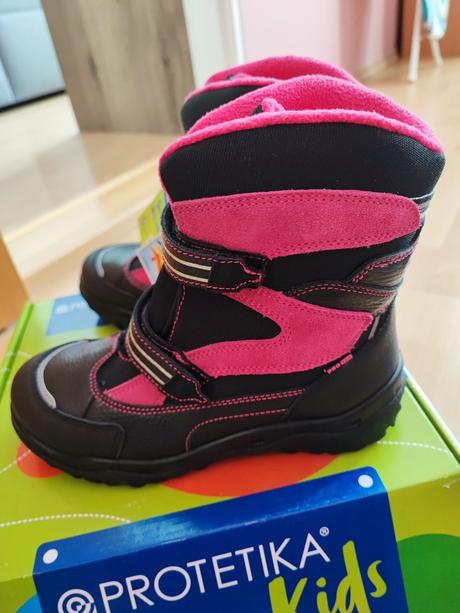 Snehule, protetika,36