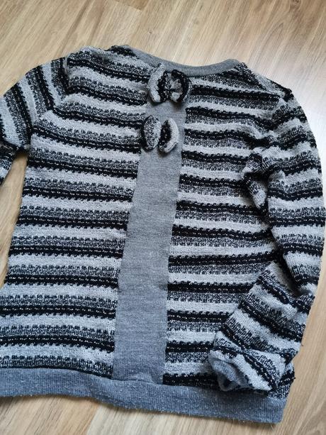 Sveter so srdiečkom, 140