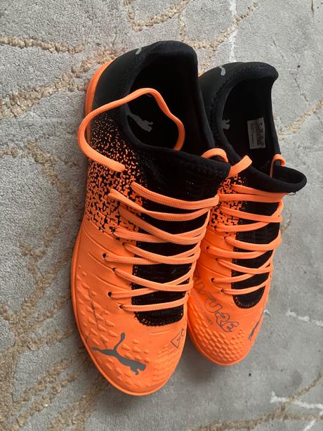 Turfy, puma,38