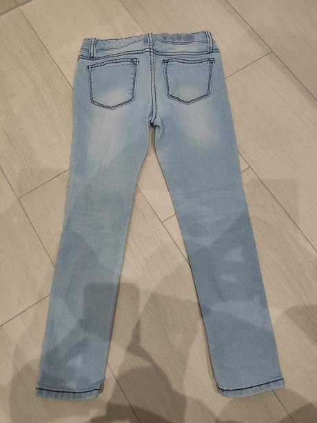 Predám dievčenské rifle,