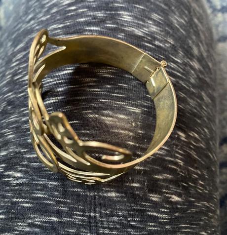 Starý vintage náramok,