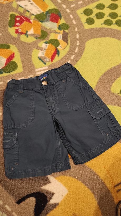 Bavlnene šortky s nastavitelnou gumickou v. 104, lupilu,104