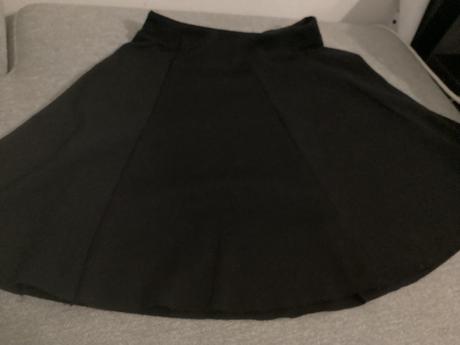 Suknička čierna do a, bershka,s