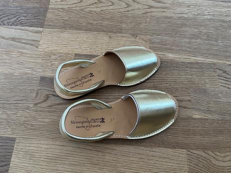 Sandále, 37