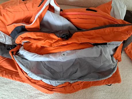 Zimná alebo lyžiarska bunda, 38