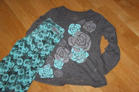 Nohavice + tričko, 152