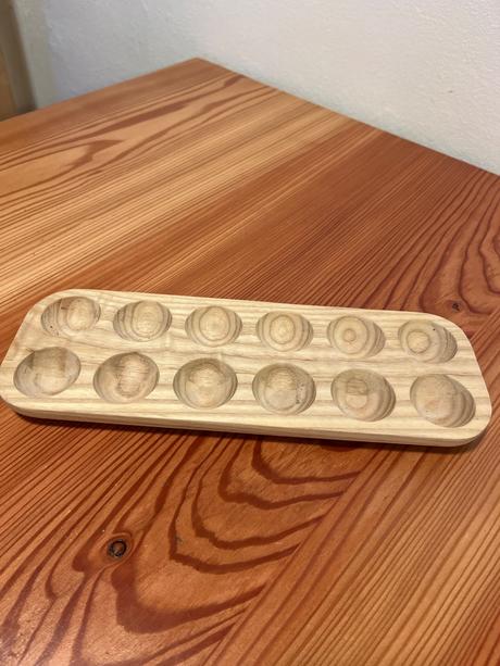 Drevená nádoba na vajíčka,