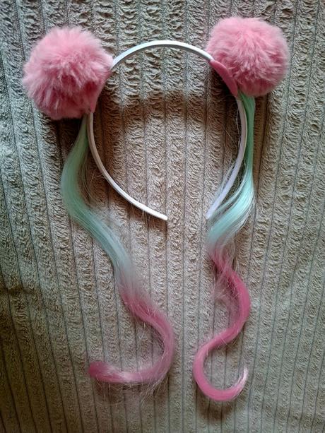 Čelenka s farebnými vlasmi, pepco