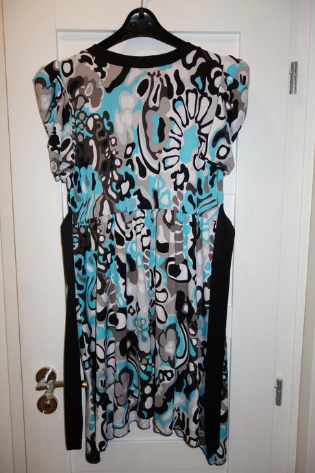 Šaty aj pre tehuľku v. 44 (18,5), xl