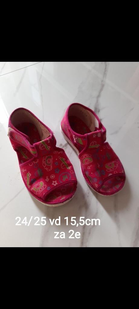 Papucky darujem, f&f,24