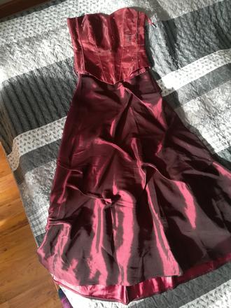 Spoločenské šaty bordové, 40