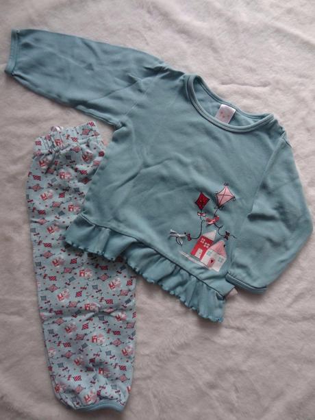 Kvalitné pyžamko, 92