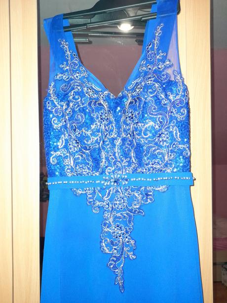 Spoločenské šaty, 38