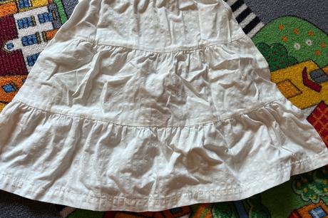 Este posluzia mierne zazltnute, sinsay,86