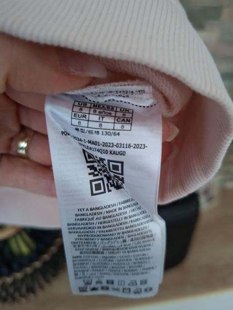 Guess mikinka, guess,128