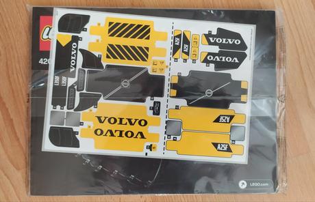 Návod a nálepky zabalené z lega technic  42030, 