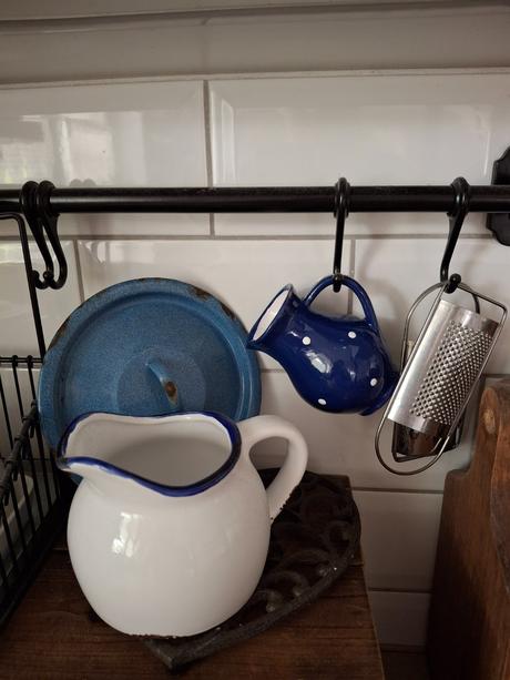 2ks vidiecke - provance dzbaniky s pätinou keramic, 