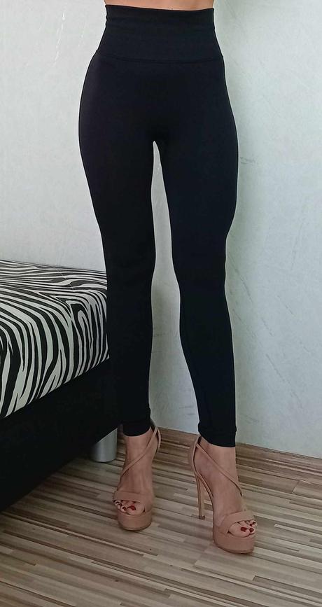 Dámske čierne push up legíny - veľkosť s, s