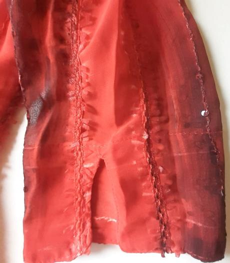 Spoločenská blúzka z vyšívaného mušelínu, 42