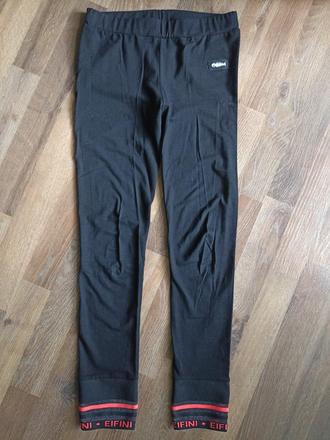 Športové legíny, 158