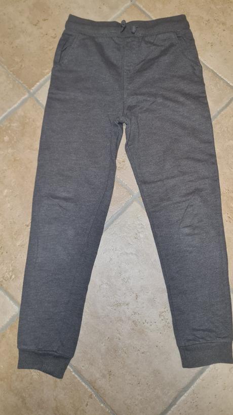 Pekný stav - 77 cm, sinsay,134