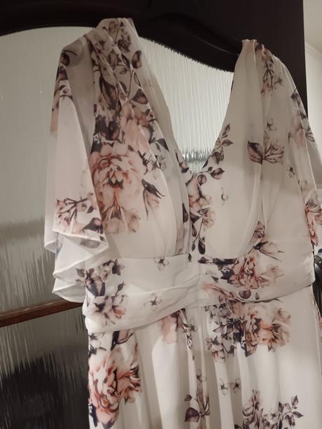 Elegantné šaty už aj s poštou, xxl