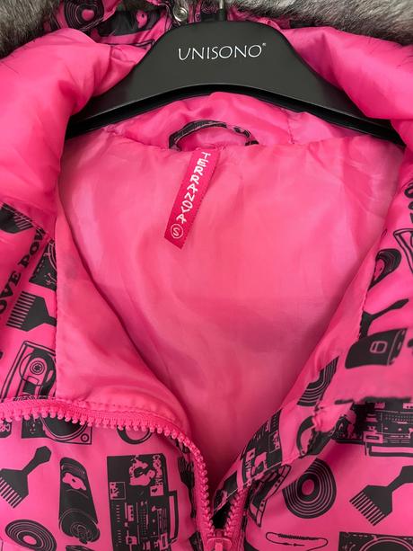 Vesta s kapucnou, terranova,s