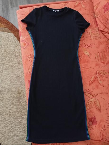 Šaty po bokoch farebný pásik xs, xs