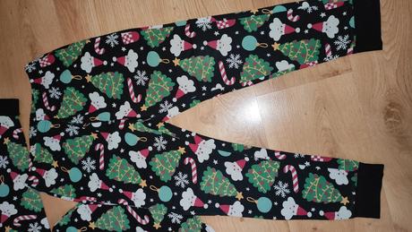 Pyzamko 134-140, lindex,134