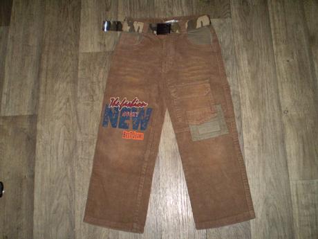 Menčestrové nohavice, 110