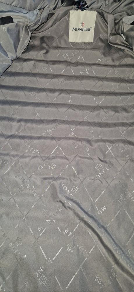 Moncler vetrovka, m