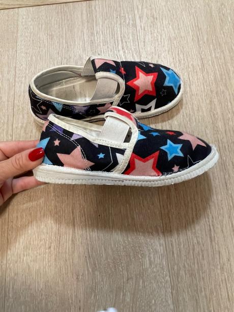 Papuce do skolky, 32