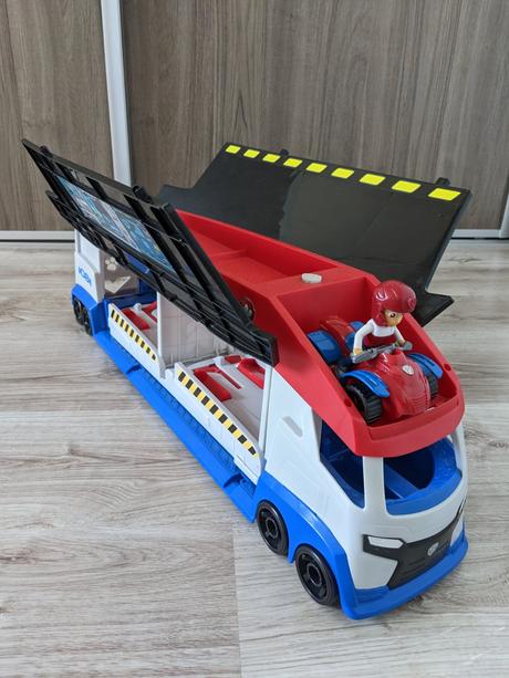 Labková patrola kamión, 