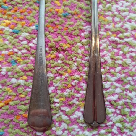 Antikorové príbory/lyžičky/nože/sekáčik, 