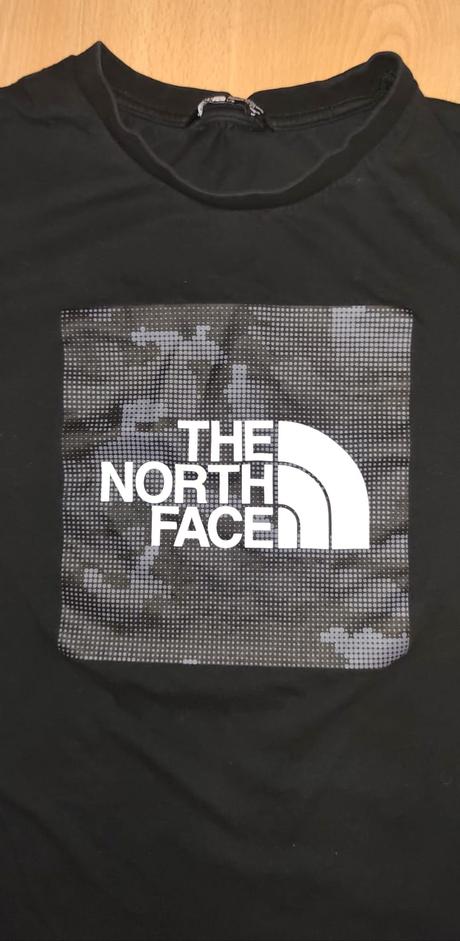 Čierne tričko north face, 134