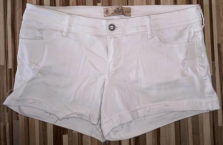 Riflové biele kraťase, 44