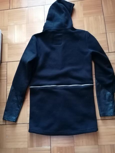 Pánska predĺžená čierna mikina, l