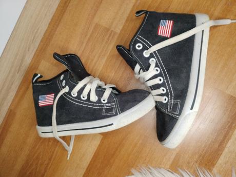 Plátené vysoké tenisky, 33