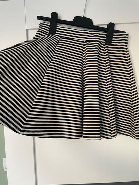 Áčková sukňa, esmara,38