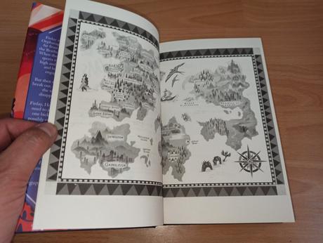 Jaclyn moriarty - slightly alarming tale ... hb,