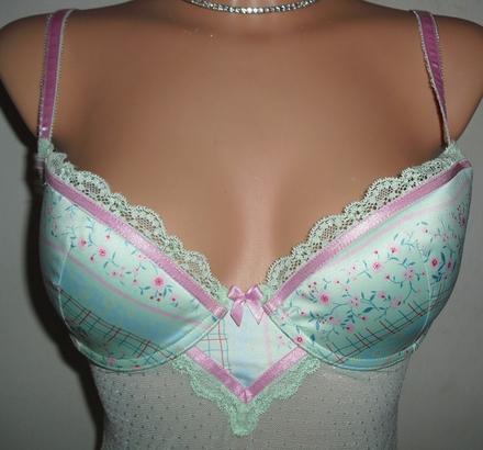 Pistaciova kosielka so satenom, s