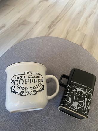 Stará krásna retro zberateľská šálka, hrnček pohár,