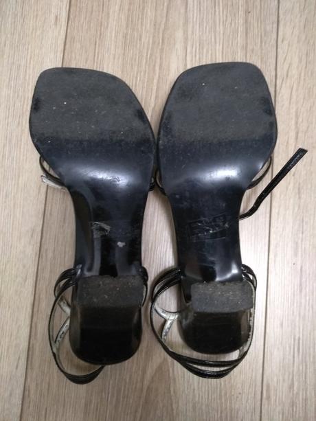 Čierne sandále, 39