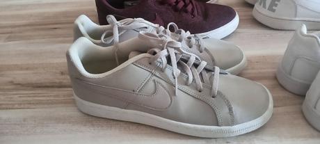 Tenisky s poštou, nike,38