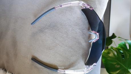 Bezrámové ľahké športové okuliare,