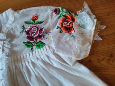 Vyšívana košielka ľudový motív - 13eur, 110