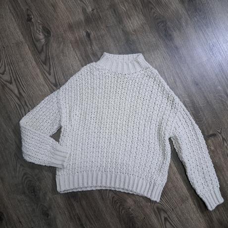 Krásny teplý pulóver m/l, reserved,m