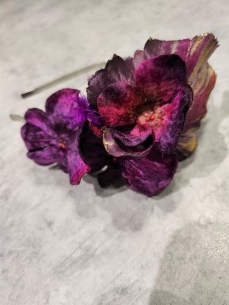 Exkluzívna čelenka s kvetmi,