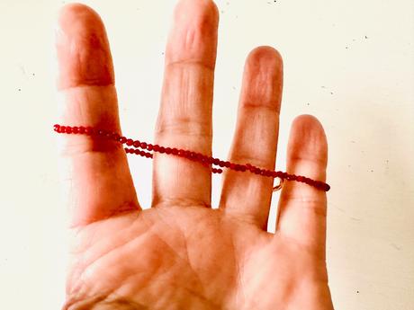 Náramok z červeného koralu, 